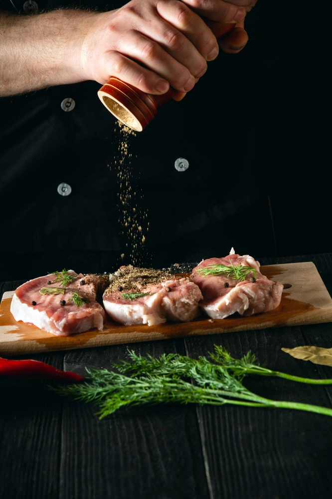 Carne marinada lista para hornear o asar